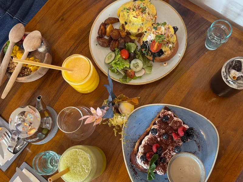 Holy Brunch — Photo 6