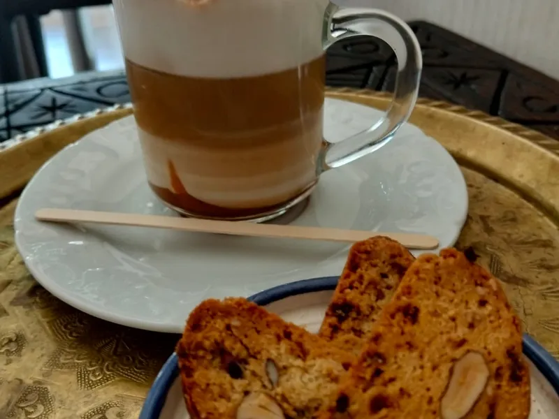 Petit Four by Kaltouma, café à Boutchakat, photo 6