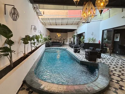 Bab Hotel