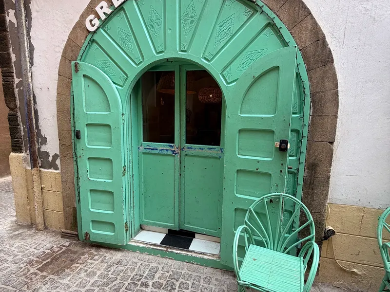 Green Cave — photo 1